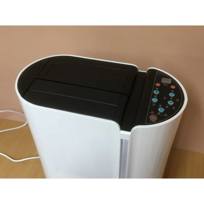 Осущувач повітр'я Suntec DryFix 20 Lumio з іонізацією