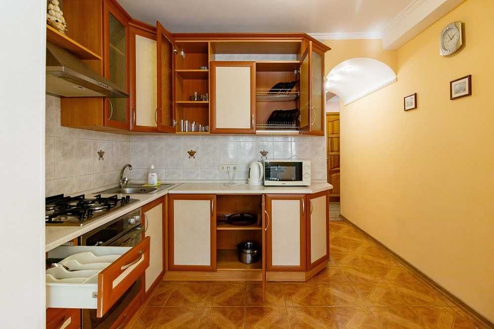 Здам на тиждень 2к.квартира, Оболонь, Архіпенко 4, 1 поверх! ЗНИЖКИ!!