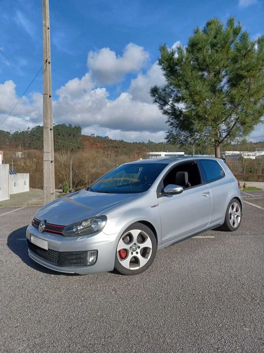 Volkswagen Golf VI GTI 2.0 TSI - 210cv