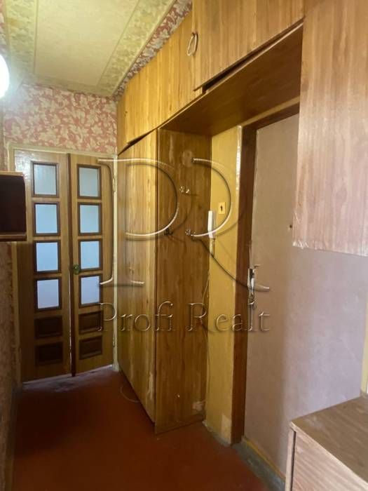 Продаж 2-ноі квартири по вул.Прирічна, Івасюка 5 ст.метро  Оболонь,Мінська
