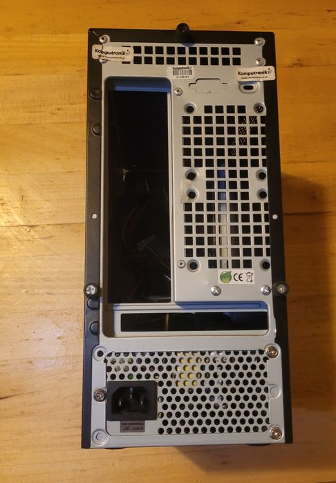 Obudowa Mini ITX Chieftec CT-BT02 + zasilacz i wentylator GRATIS