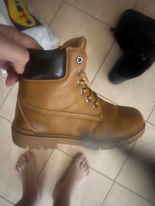 oddam buty jak na zdjęciu rozmiar 4