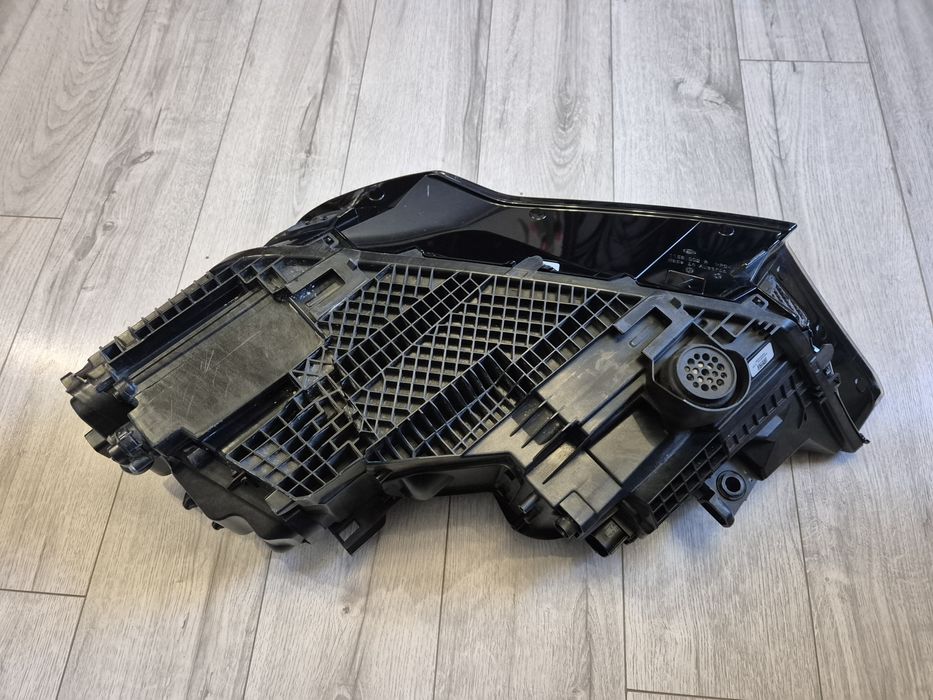 Фара права Audi Q7 4M 2021-2024 USA