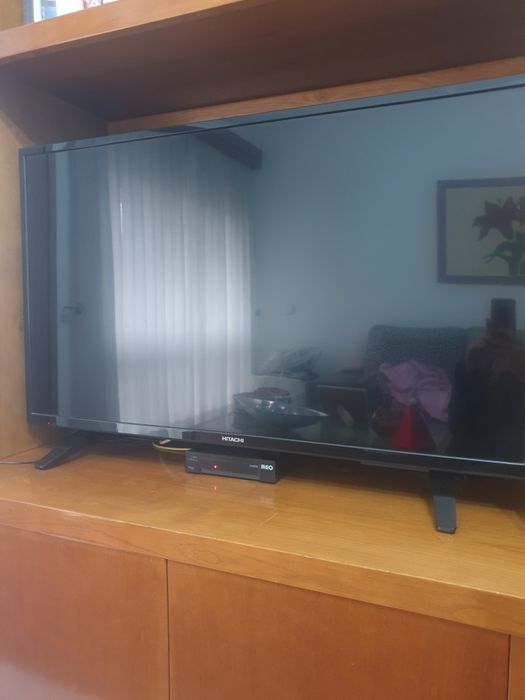 Tv Hisense em bom estado