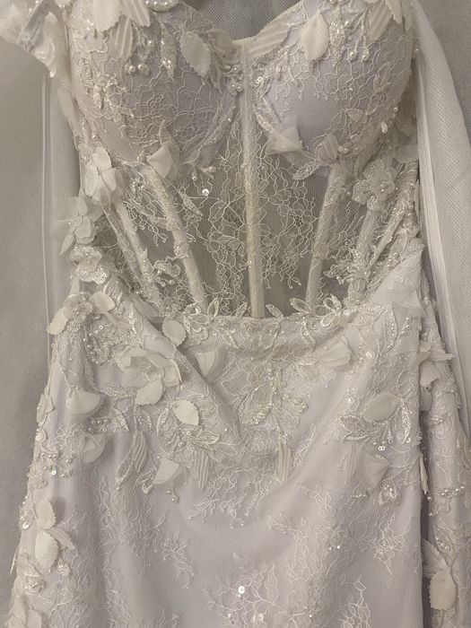 Suknia ślubna rybka