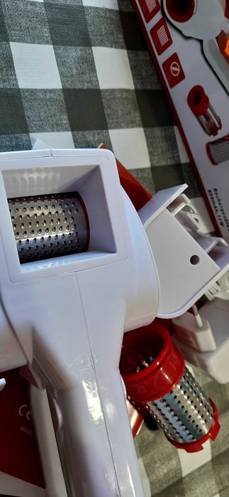 Ralador de queijo eletrico