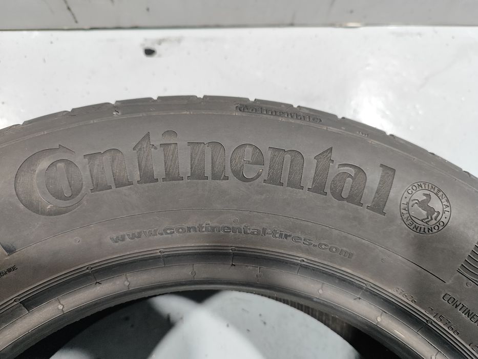 2 pneus semi novos 205-65R15 Continental - Oferta dos portes