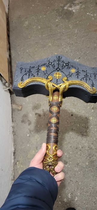 God of War Ragnarok Mjolnir