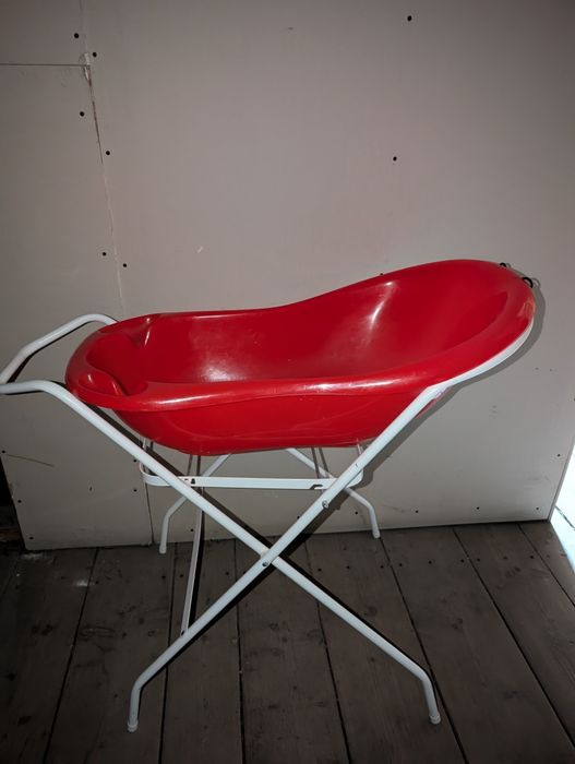 Wanienka ze stelażem