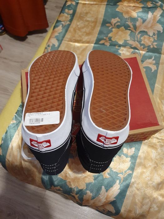 Trampki Vans Nowe 39