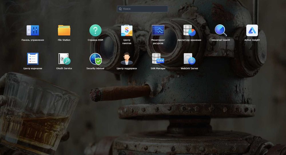 NAS Synology DS1515+  ( 12гб RAM   5 дисковый )