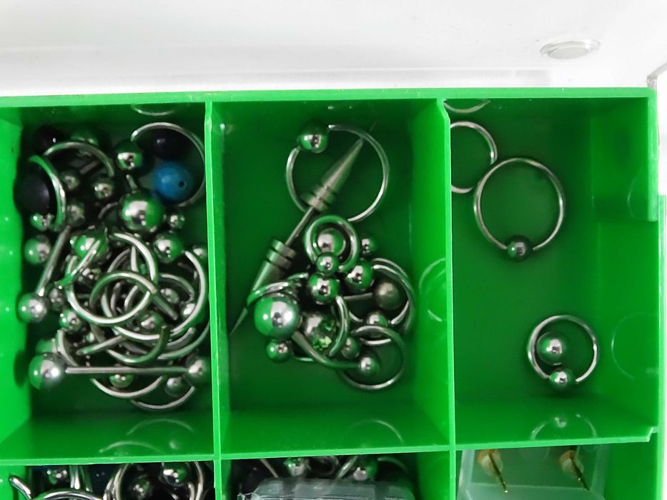 MEGA ZESTAW Piercing: 70+ kolczyków do nosa + Labrety, BCR, Podkowy + Organizer