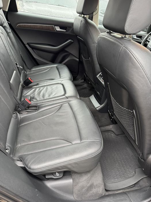 Продам авто Audi Q5