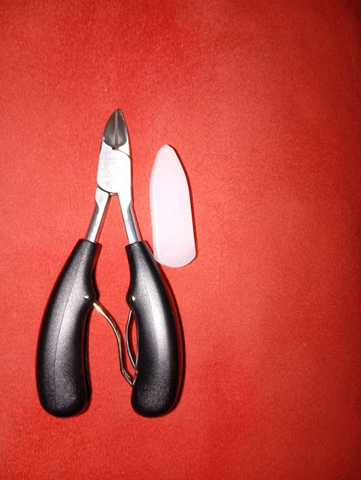 Кусачки для ногтей