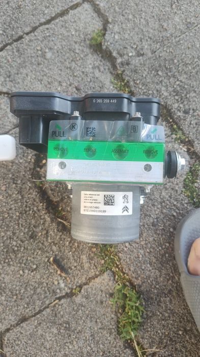 Блок ABS для Peugeot 308 ,Expert , Citroen Jumpy , Fiat Scudo , 982115