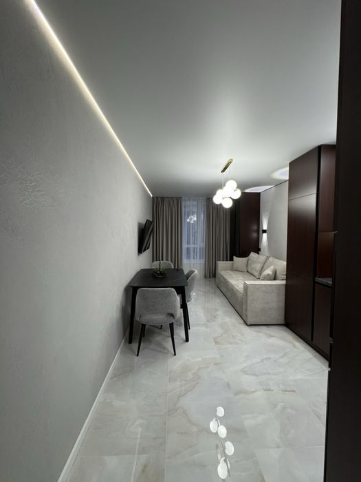 Продаж 2-х кімнатної сучасної квартири