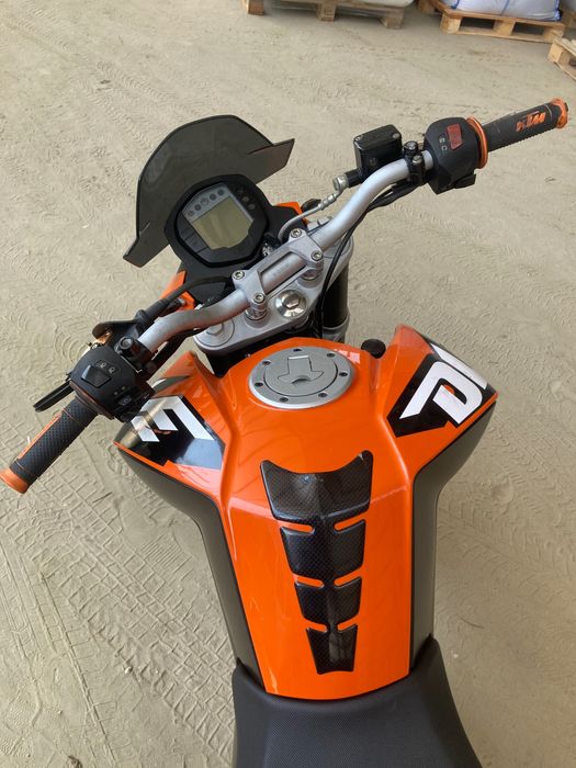 KTM duke 125 кубів