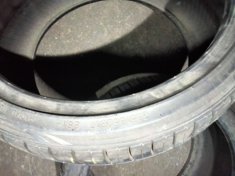 225 35 R17 Kumho