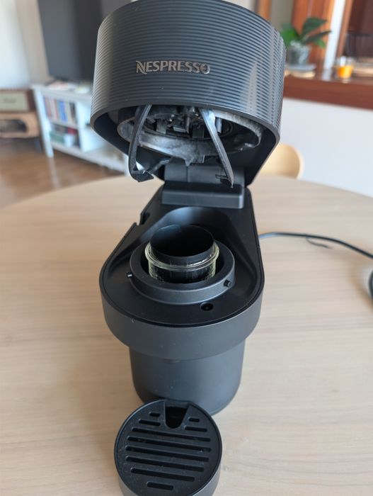 Máquina de café Nespresso Vertuo