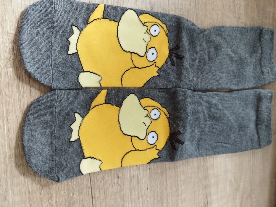 Skarpetki na licencji pokemon Pikachu psyduck chsrmander squirtle