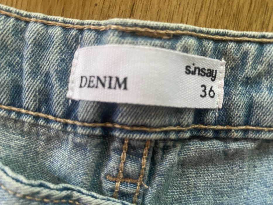 Szerokie spodnie jeansowe Sinsay 36