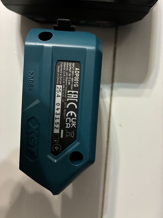 Makita XGT 40V Bundle – Carregador Duplo + Adaptador 18V + fonte USB