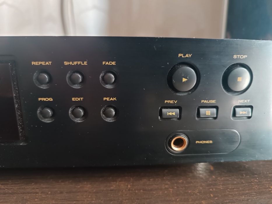 Програвач дисків Marantz CD4000 Стан!