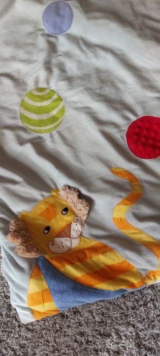 Розвиваючий коврик для малюків