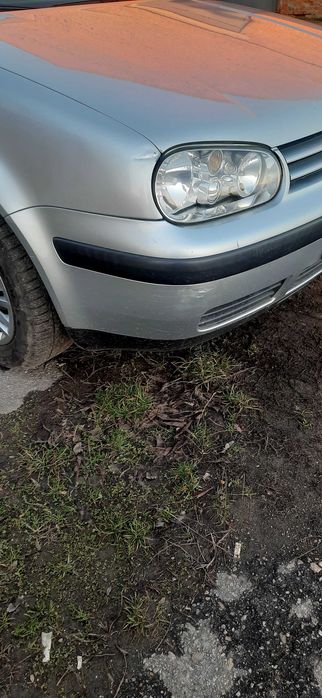 Фольксваген гольф 4 2002р 1.6 mpi