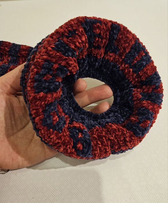 Welurowy zestaw: scrunchie + opaska na uczy