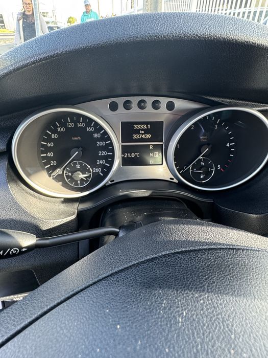 Mercedes R 300 7 lug