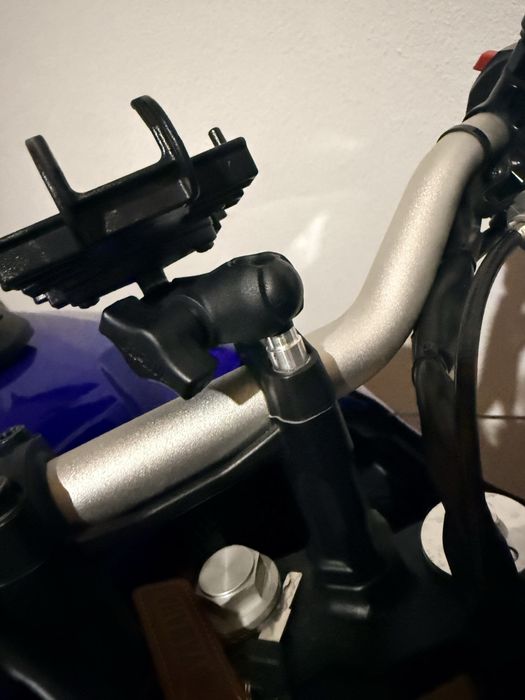 Suporte RAM Mount – Excelente Estado