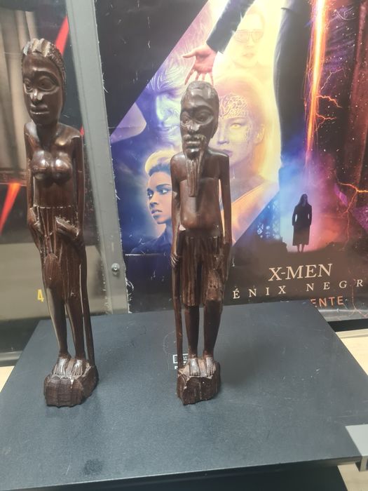 Estatuas de madeira africana