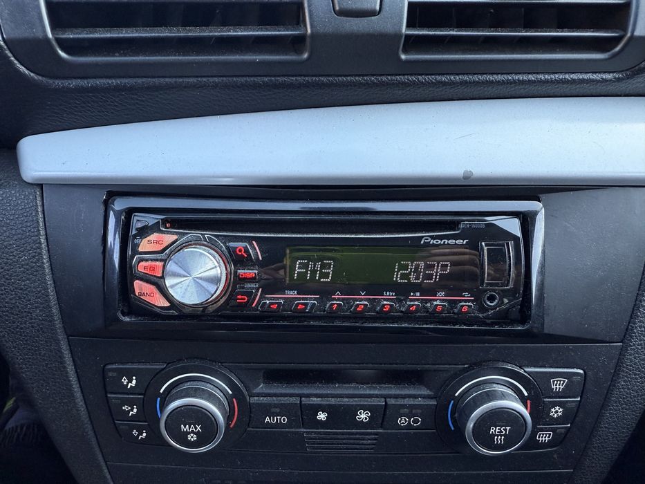 Radio Samochodowe Pioneer USB  AUX
