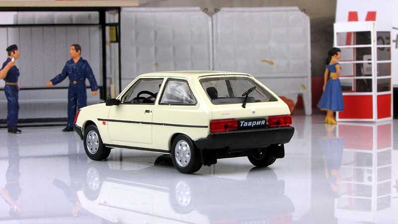 ЗАЗ 1102 "Таврия" - игрушка от DeAgostini из серии Автолегенды СССР