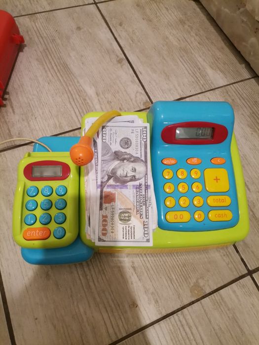 Касса игрушечная