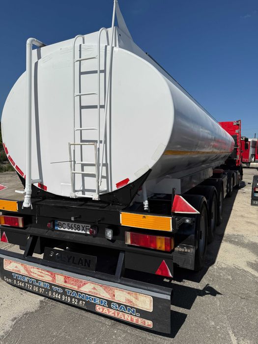 продається бензовоз як новий!