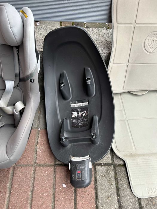 Fotelik samochodowy z bazą isofix Cybex Sirona M2 i-size