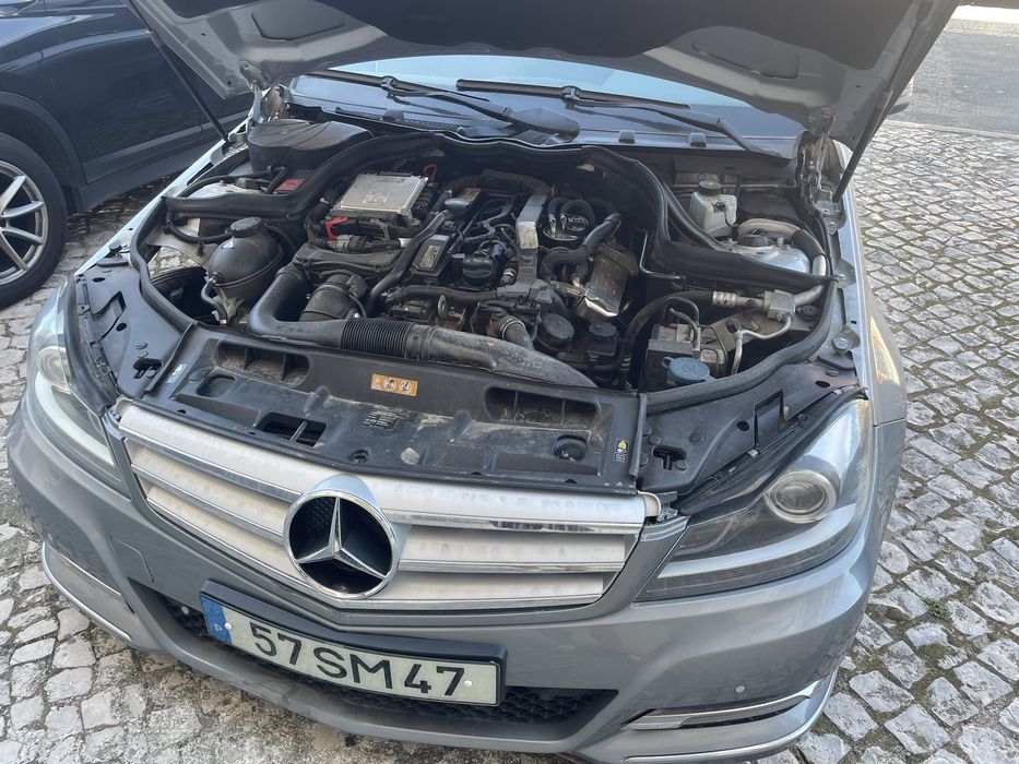 Mercedes w204 frente completa