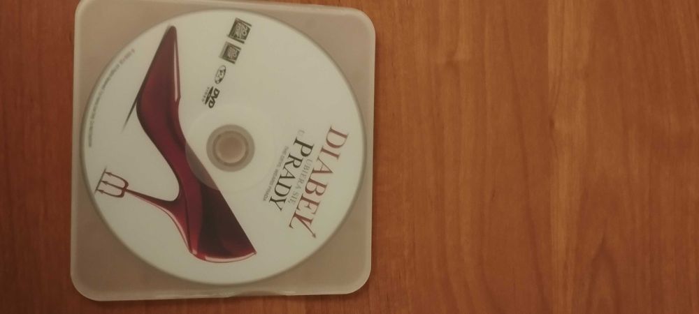 Film Diabeł ubiera się u Prady DVD