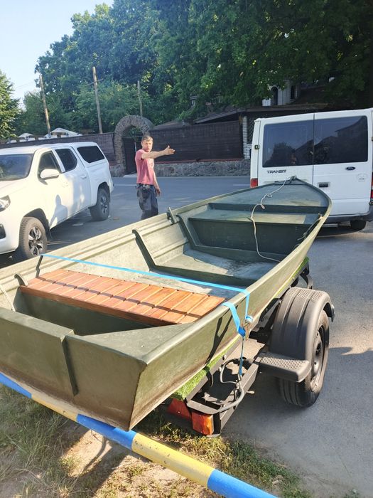 Продам човен склопластиковий