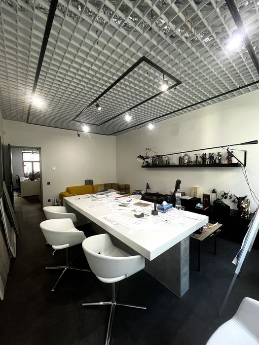 Без%. Продаж квартири, офіс.  110м2. Воздвиженка. Поділ.