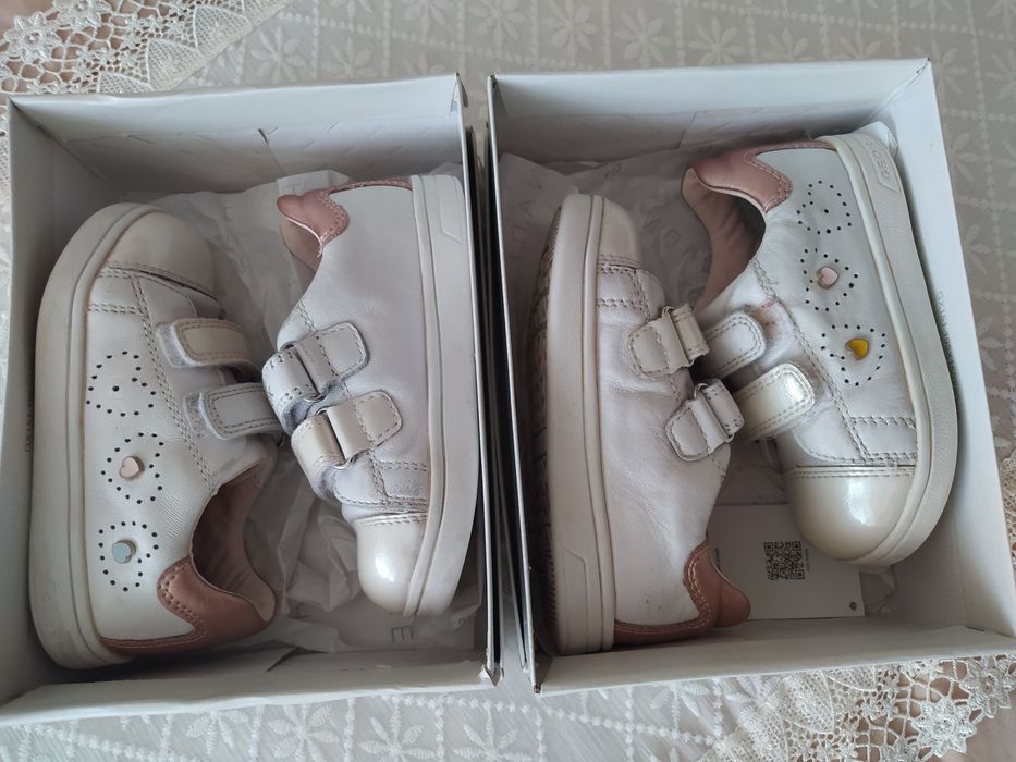 Ténis geox tam. 24 gémeas