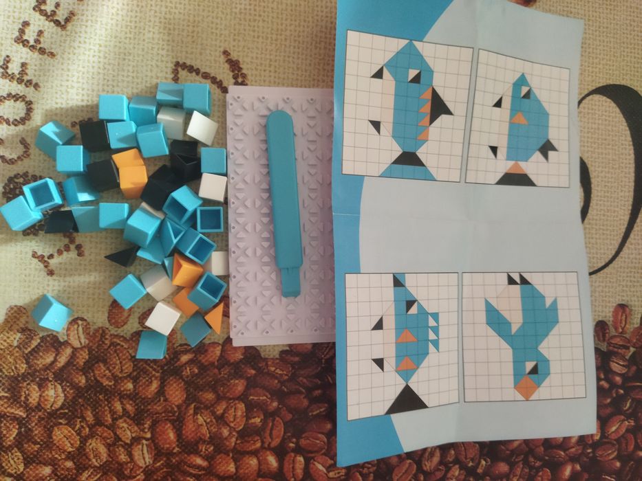 Klocki puzzle  sprzedam dla dzieci