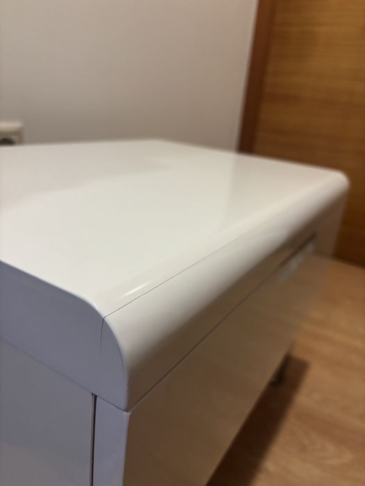 mesa de cabeceira