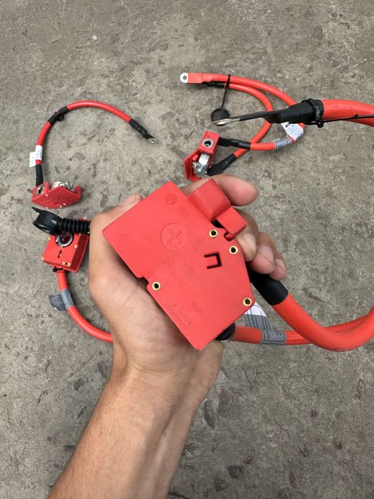 Піропатрон клема плюсова bmw f10 f30 g20 g30 g05 e70 e90 f25 f15 f35