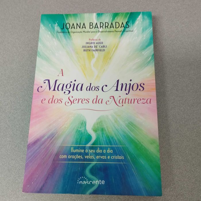 Livro  A Magia dos Anjos  e dos Seres da Natureza