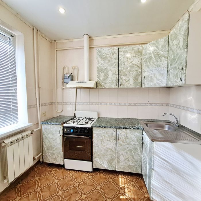 Продам 1- ком. квартиру  на Бабурке!