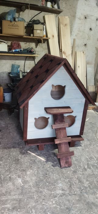 Будка для собак,та котів.  Розмір та ціни по домовленості ,дзвоніть ..