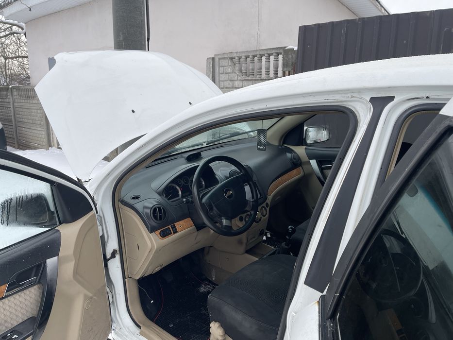 Продам автомобіль полностью робочим состояние